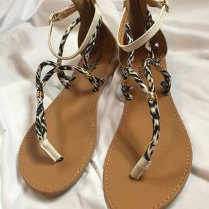 Women’s Size 7 Sandals